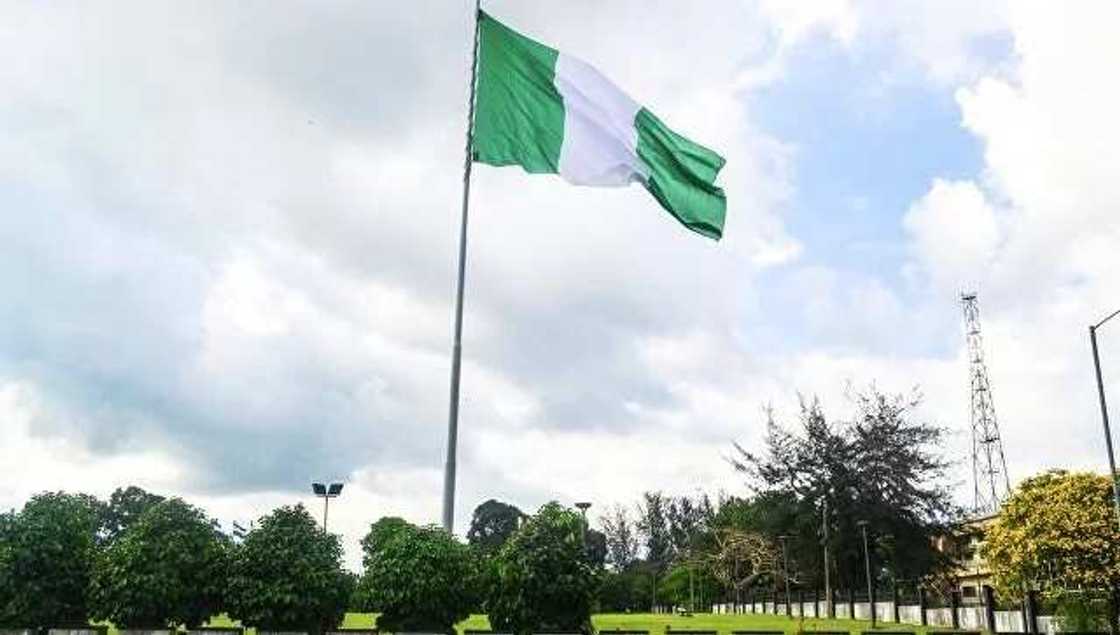 Fiscal federalism in Nigeria: Challenges and prospects Fiscal federalism in Nigeria: Challenges and prospects