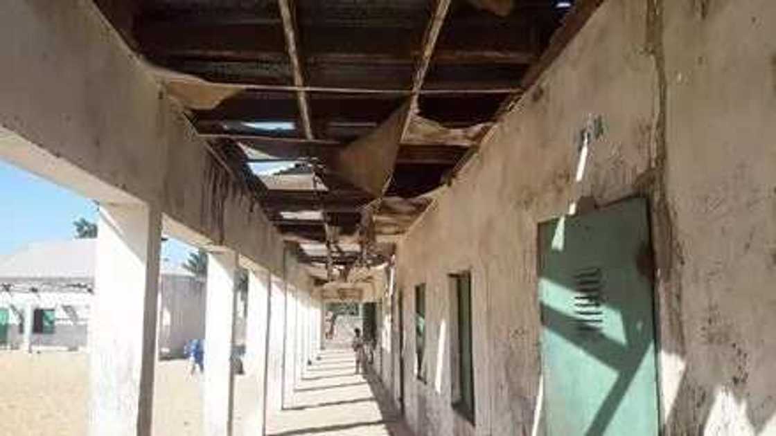 Wata makaranta ta kori dalibai 8 saboda sunyi cikin shege Wata makaranta ta kori dalibai 8 saboda sunyi cikin shege