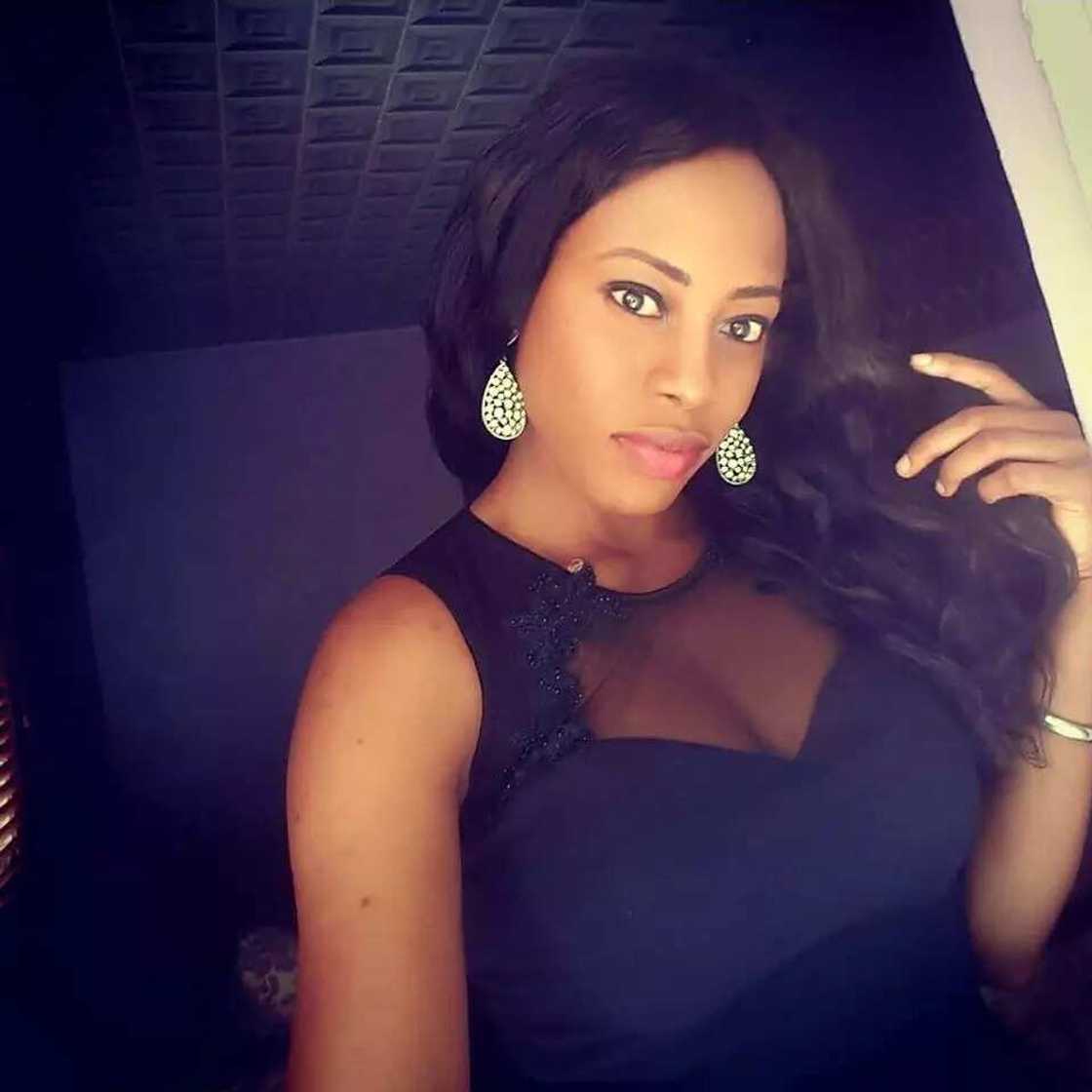 Lady shares experience of the N10,000 skirts she ordered online versus what she got Lady shares experience of the N10,000 skirts she ordered online versus what she got