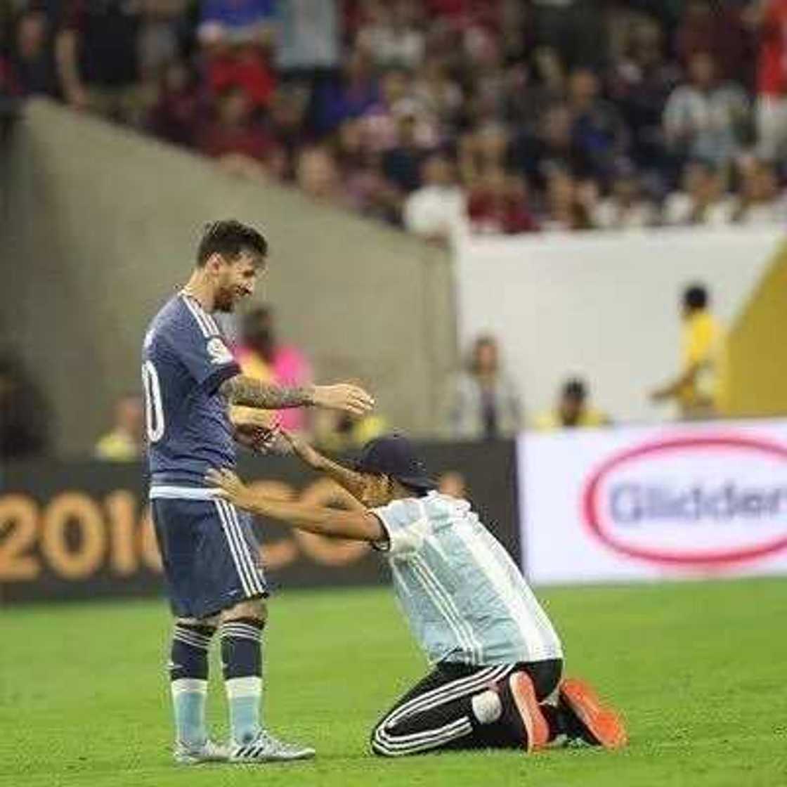 Shugaban Kasar Argentina ya maganta kan ritayar Messi