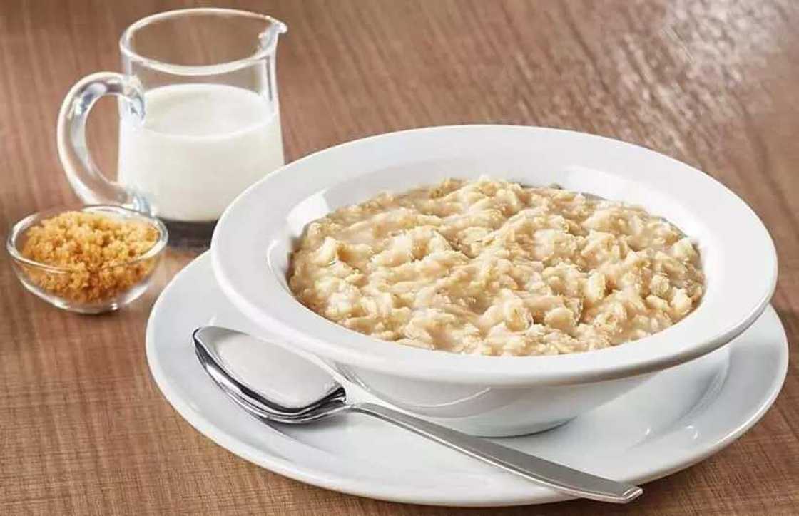 Abinci 6 da ke karawa mata yawan madara a nononsu Abinci 6 da ke karawa mata yawan madara a nononsu