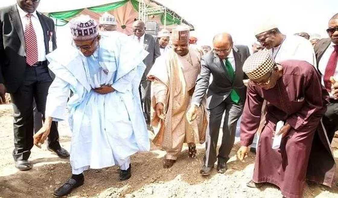 Garabasa! Farashin buhun shinkafa kilo 50 zai koma Naira 15,000 nan ba da dadewa ba - Minista Garabasa! Farashin buhun shinkafa kilo 50 zai koma Naira 15,000 nan ba da dadewa ba - Minista