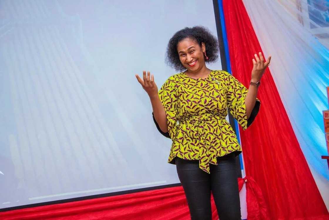 Deli Biscuit sponsors primary school pupils to an excursion at MMA2 as part of their ‘Deli Delight Promo’ grand finale event Deli Biscuit sponsors primary school pupils to an excursion at MMA2 as part of their ‘Deli Delight Promo’ grand finale event