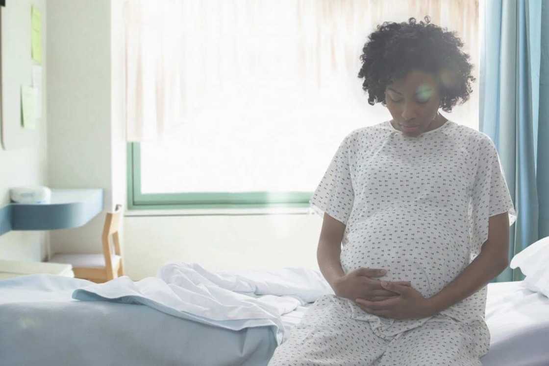 Comfortable sleeping position for pregnant woman Comfortable sleeping position for pregnant woman