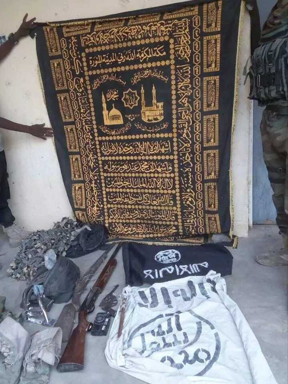 15 killed as soldiers engage in fierce battle with Boko Haram terrorists (photos) 15 killed as soldiers engage in fierce battle with Boko Haram terrorists (photos)
