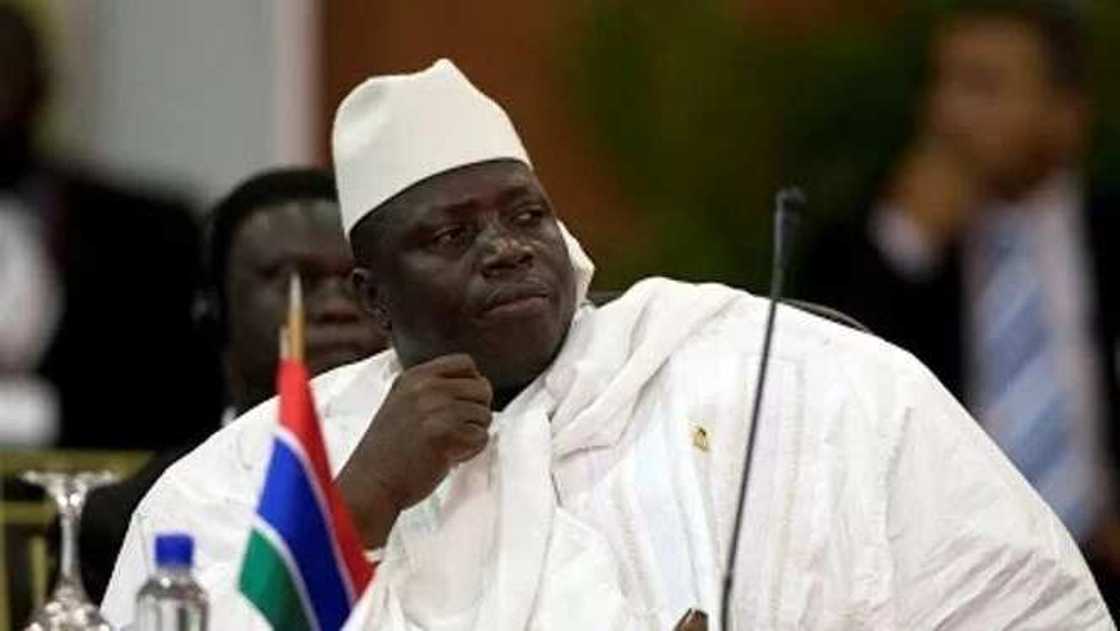 Gambians flee from home as Buhari escorts Gambia’s president-elect to safety Gambians flee from home as Buhari escorts Gambia’s president-elect to safety