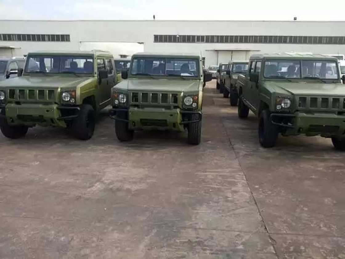 Labari cikin hotuna: Hukumar Soji ta kulla yarjejeniyar kasuwanci da kamfanin Innoson Labari cikin hotuna: Hukumar Soji ta kulla yarjejeniyar kasuwanci da kamfanin Innoson