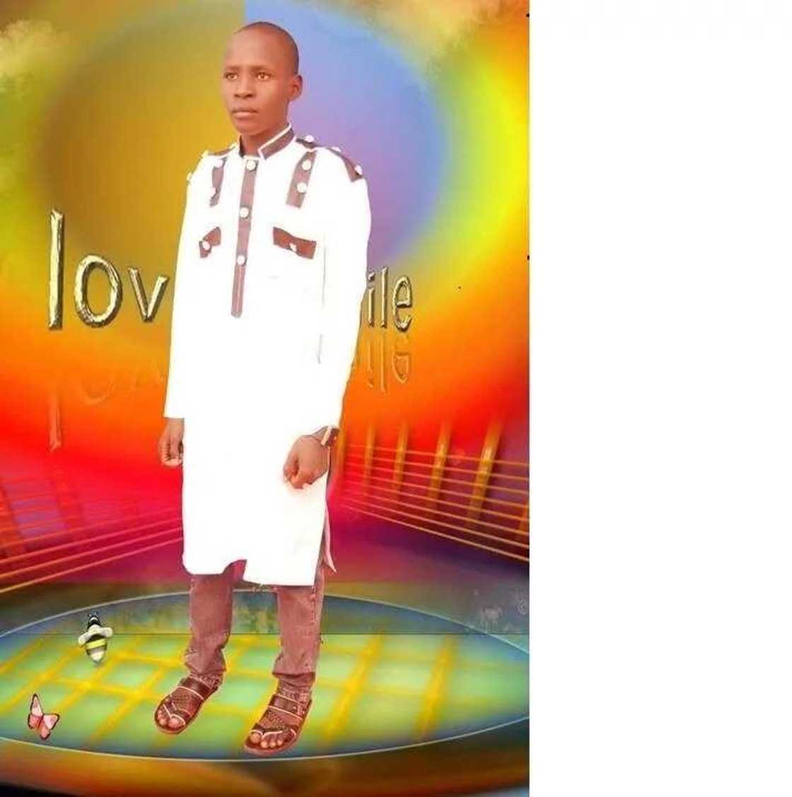 Labarai cikin Hotuna: Matashi yayi fasahar kera jirgin sama a jihar Yobe Labarai cikin Hotuna: Matashi yayi fasahar kera jirgin sama a jihar Yobe