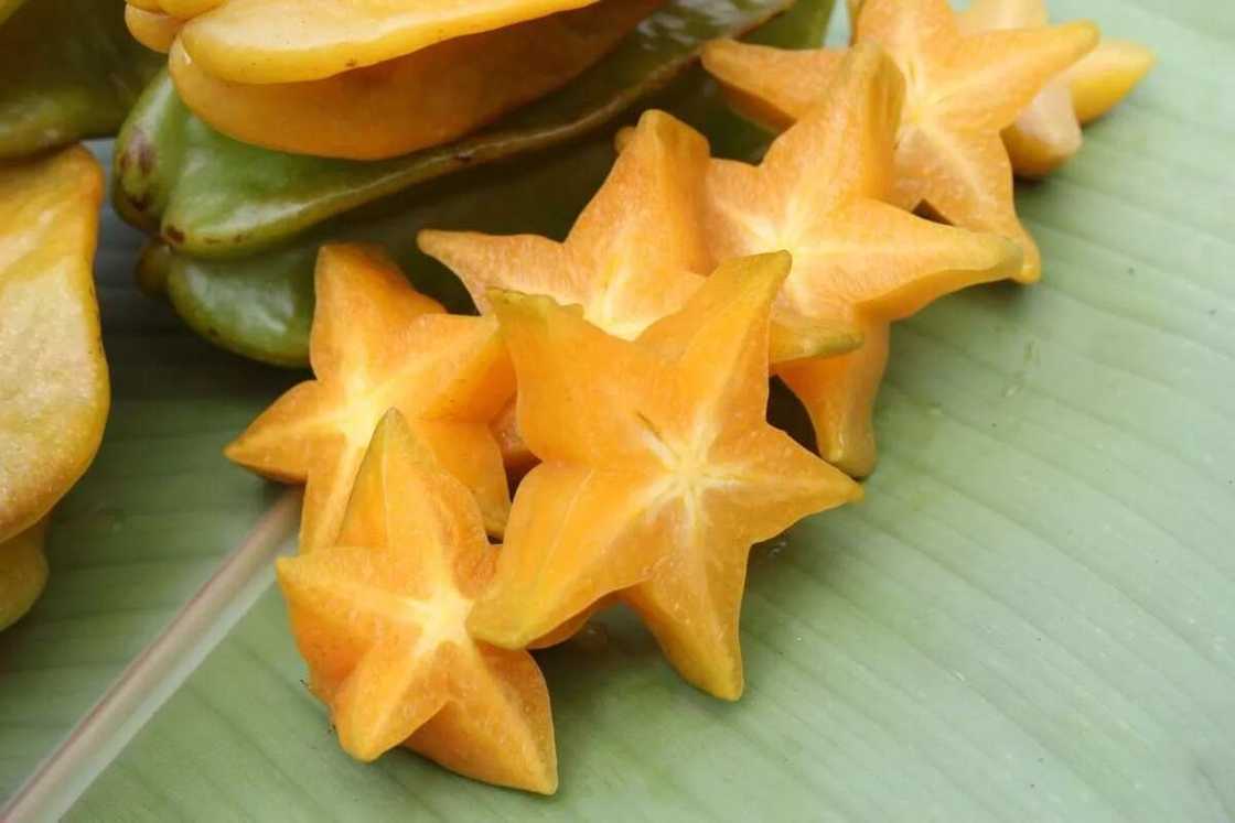 Star fruit photo Star fruit photo