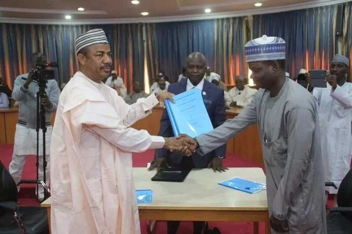 Gwamnatin jihar Sokoto za ta gina katafaren kamfanin Sarrafa suga Gwamnatin jihar Sokoto za ta gina katafaren kamfanin Sarrafa suga