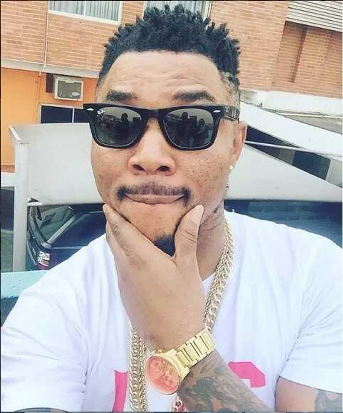 Oritse Femi Fights Back At Ex-Manager, Releases Photo Oritse Femi Fights Back At Ex-Manager, Releases Photo