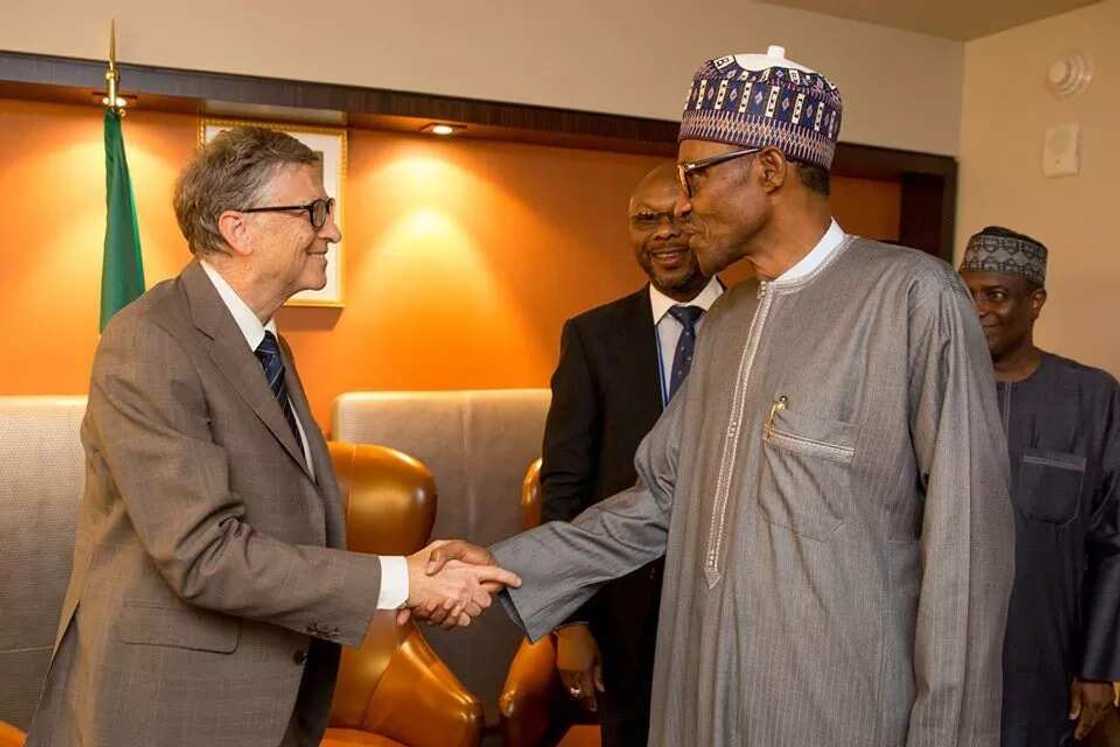 Bill Gates a yayin ganawa da shugaba Buhari a fadar sa Bill Gates a yayin ganawa da shugaba Buhari a fadar sa