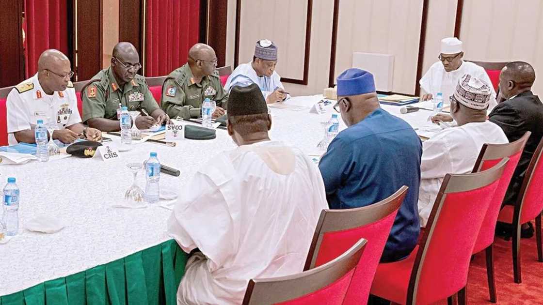 Kashe-kashe: Ku kara hakuri hukumomin tsaro na suna aiki tukuru – in ji Buhari Kashe-kashe: Ku kara hakuri hukumomin tsaro na suna aiki tukuru – in ji Buhari