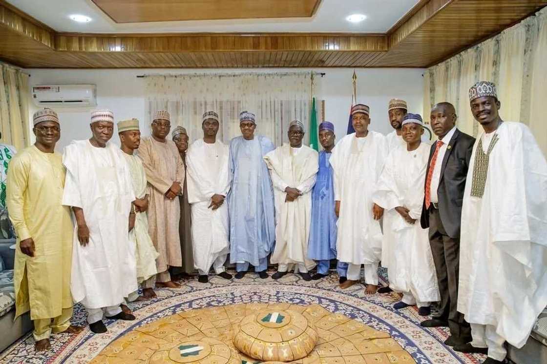 Shugaba Buhari ya hakikance a kan batun yin ram da barayin Najeriya Shugaba Buhari ya hakikance a kan batun yin ram da barayin Najeriya