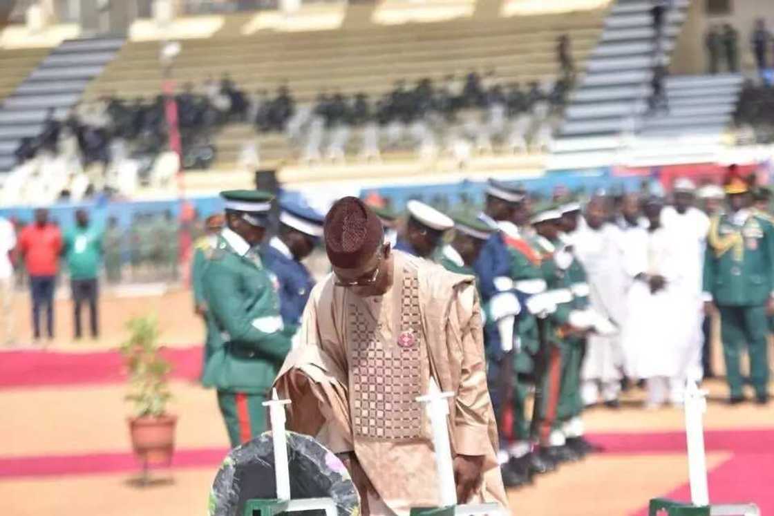 Yadda aka gudanar da bikin tunawa da ýan mazan jiya a jihar Kaduna (Hotuna) Yadda aka gudanar da bikin tunawa da ýan mazan jiya a jihar Kaduna (Hotuna)