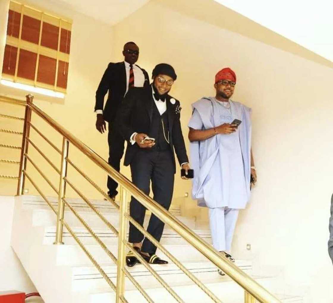 E-Money, His Wife And Kcee Attend Wedding In His Village, Welcomed By Kinsmen (Photos)