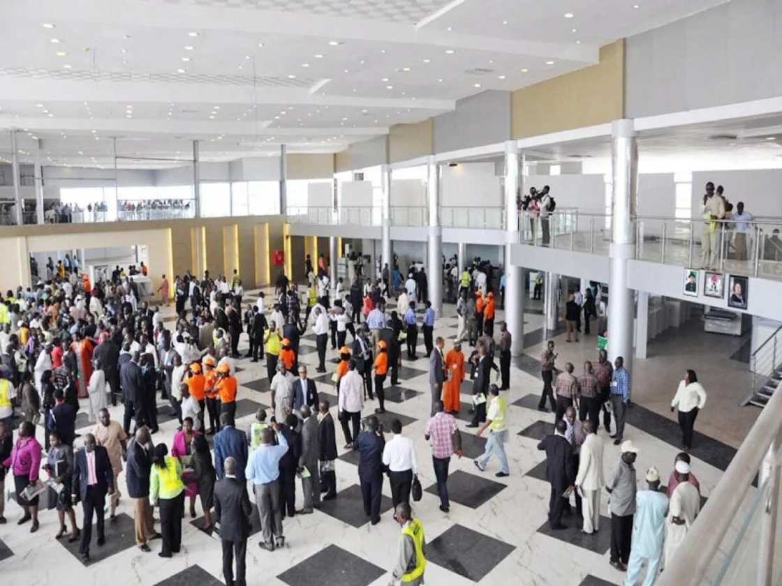 NPA bans inappropriate dressing NPA bans inappropriate dressing