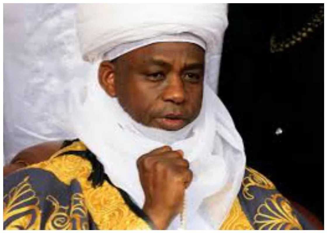 Sarkin musulamai yayi aman wuta, yace bara bai da tushe a Musulunci Sarkin musulamai yayi aman wuta, yace bara bai da tushe a Musulunci