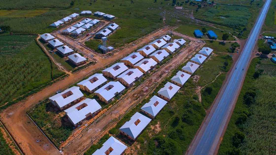 Ladan siyasa: Duba wasu romon dimukradiyya 5 da Sakkatawa suka sharba daga gwamnatin Buhari Ladan siyasa: Duba wasu romon dimukradiyya 5 da Sakkatawa suka sharba daga gwamnatin Buhari