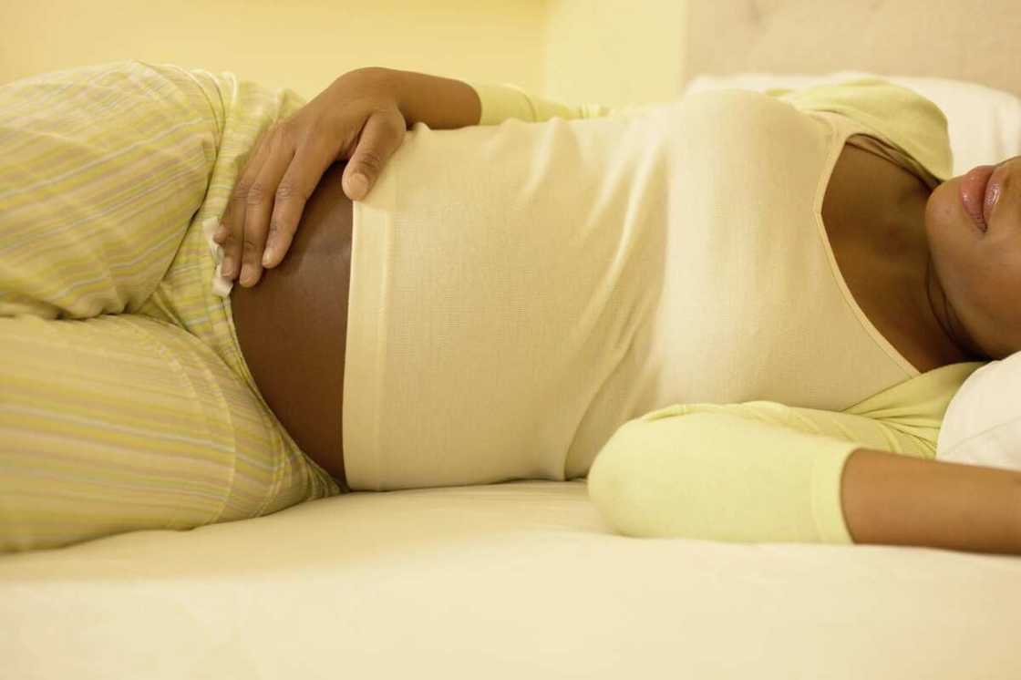 Best sleeping position during early pregnancy Best sleeping position during early pregnancy