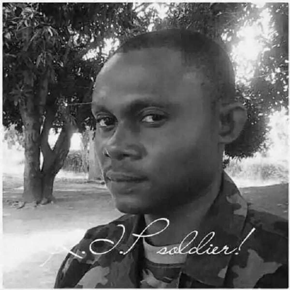 Wasikar wani soja zuwa ga abokin akinsa da aka kashe a yakin Boko Haram Wasikar wani soja zuwa ga abokin akinsa da aka kashe a yakin Boko Haram