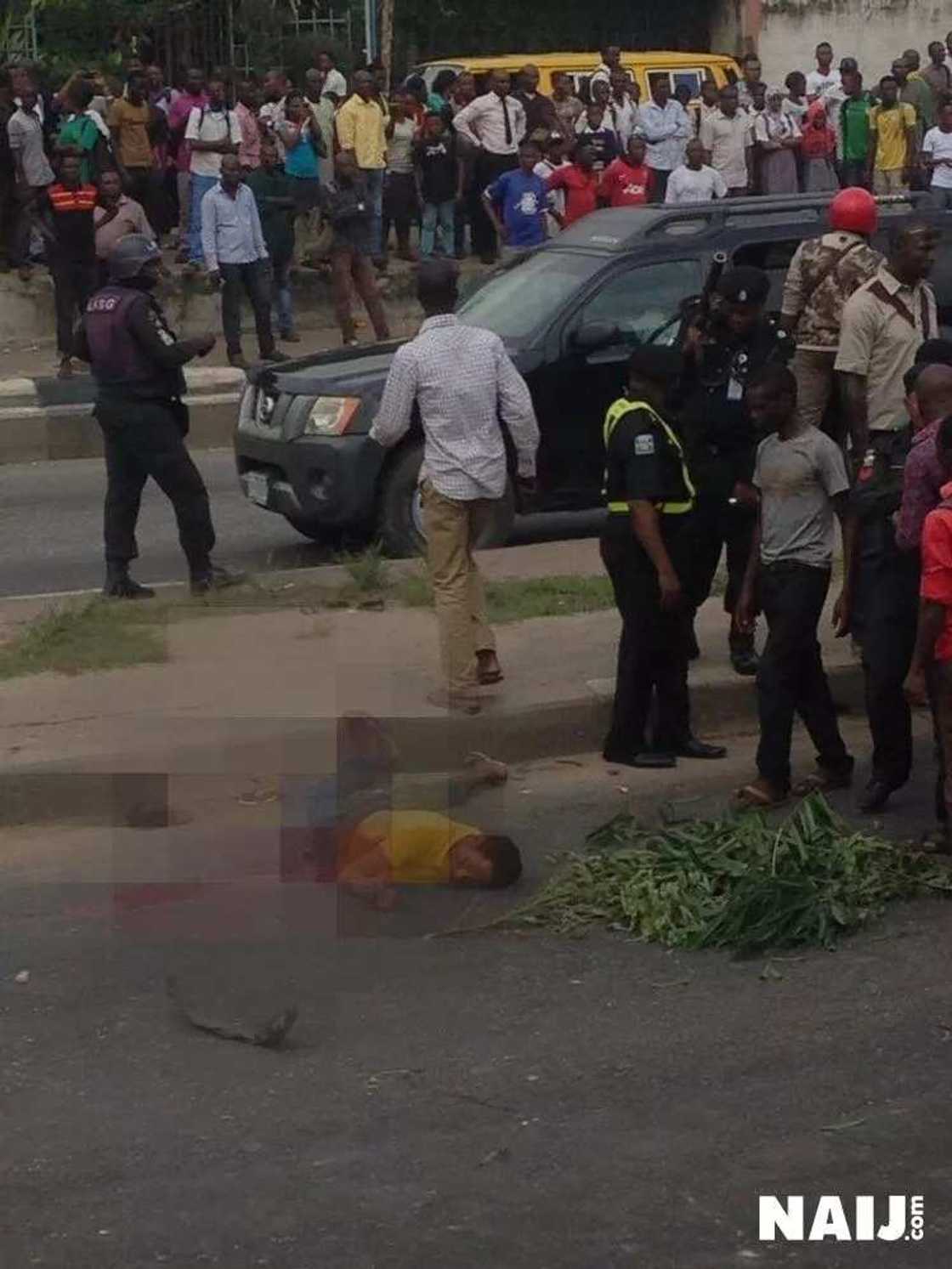 Violence hit Lagos, as BRT kills street hawker Violence hit Lagos, as BRT kills street hawker