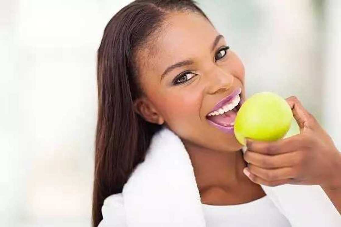 woman with apple