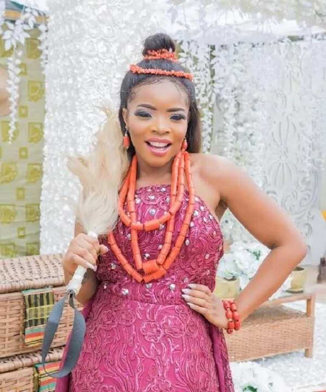 Photos from Laura Ikeji's traditional marriage