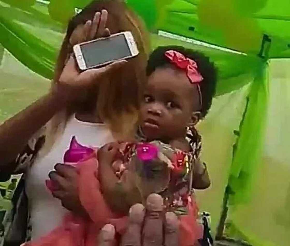 Dabota Lawson and daughter at her first birthday
Source: Yabableftonline Dabota Lawson and daughter at her first birthday
Source: Yabableftonline