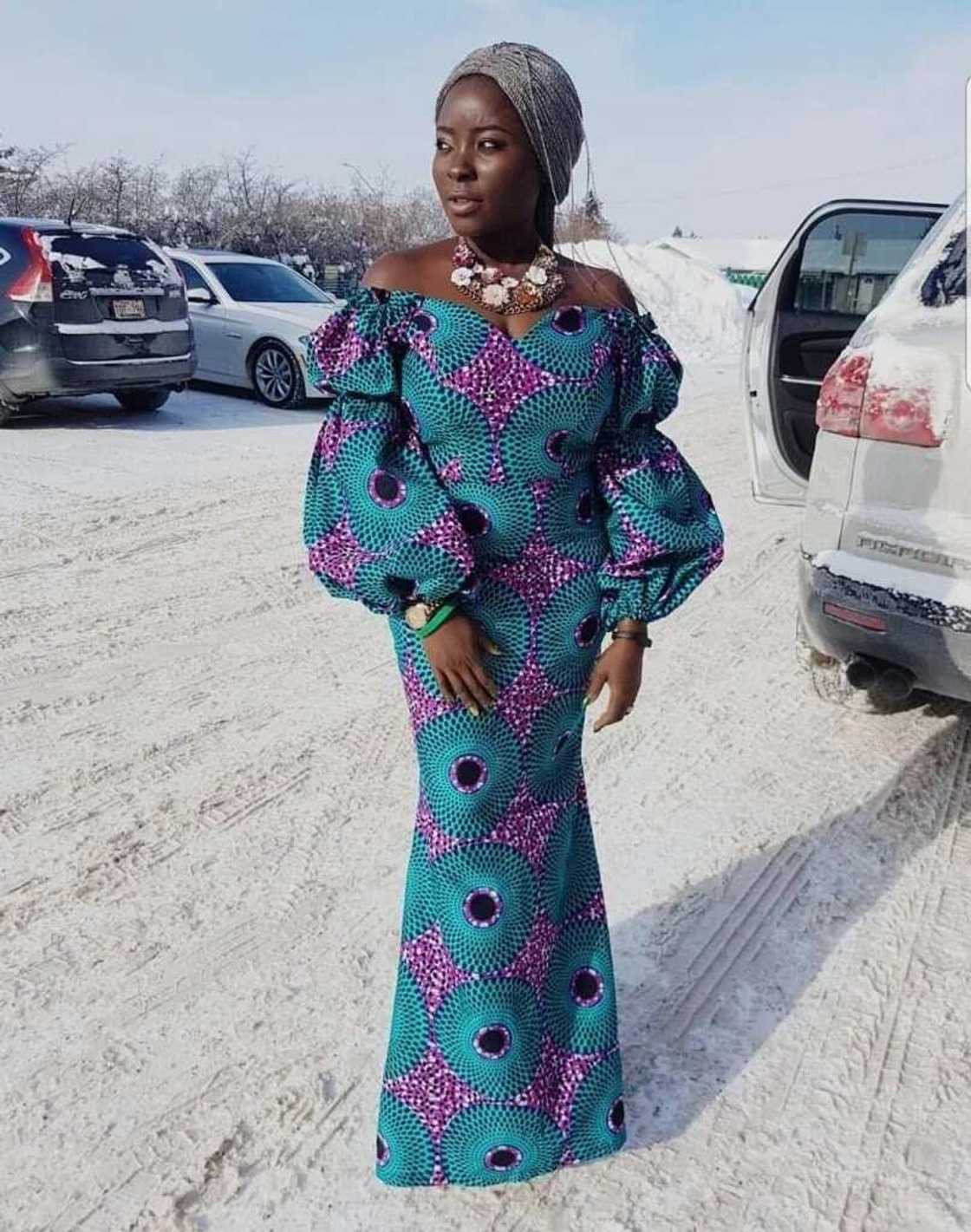 Ankara gown with underlined shoulders Ankara gown with underlined shoulders