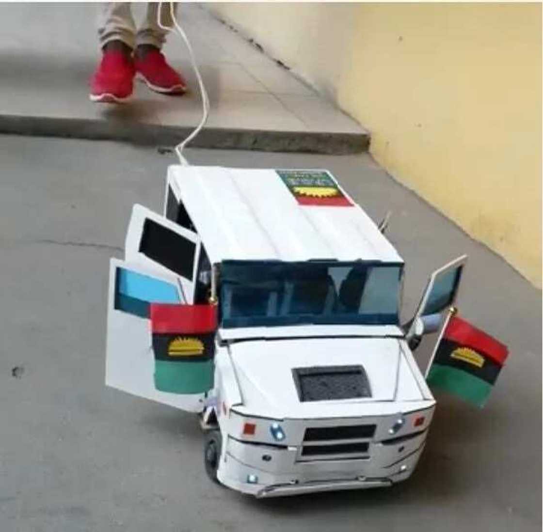 Young Igbo boy manufactures 'Biafra wonder car' (photos) Young Igbo boy manufactures 'Biafra wonder car' (photos)
