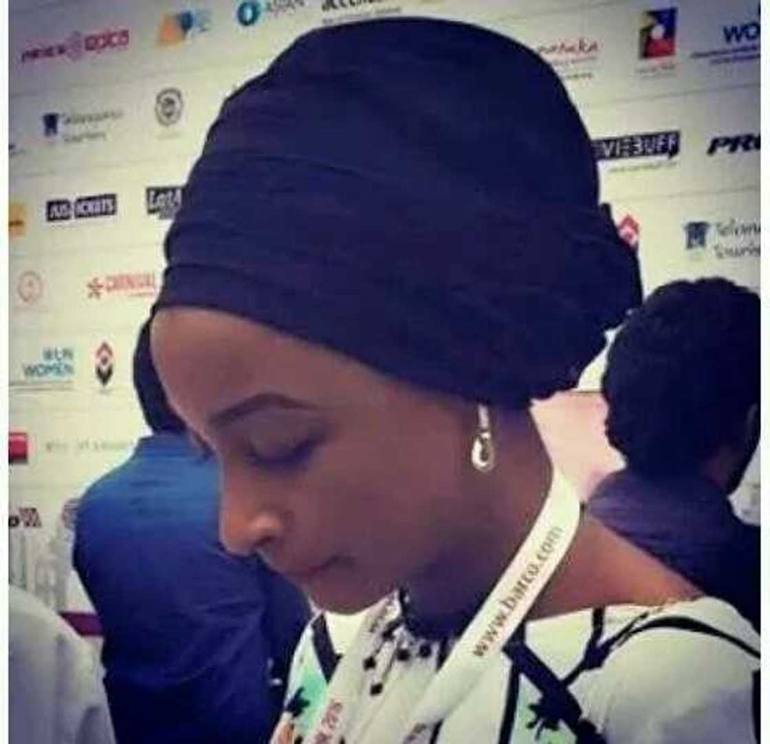 Zamu cigaba da kasancewa tare ni da Rahama Sadau Zamu cigaba da kasancewa tare ni da Rahama Sadau