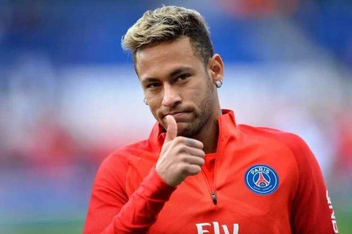 Kungiyar kwallon Barcelona ta kasar Sifen ta kai wa Neymar hari