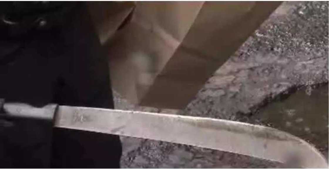 Wani uba ya kashe diyar sa a jajiberin auren ta Wani uba ya kashe diyar sa a jajiberin auren ta