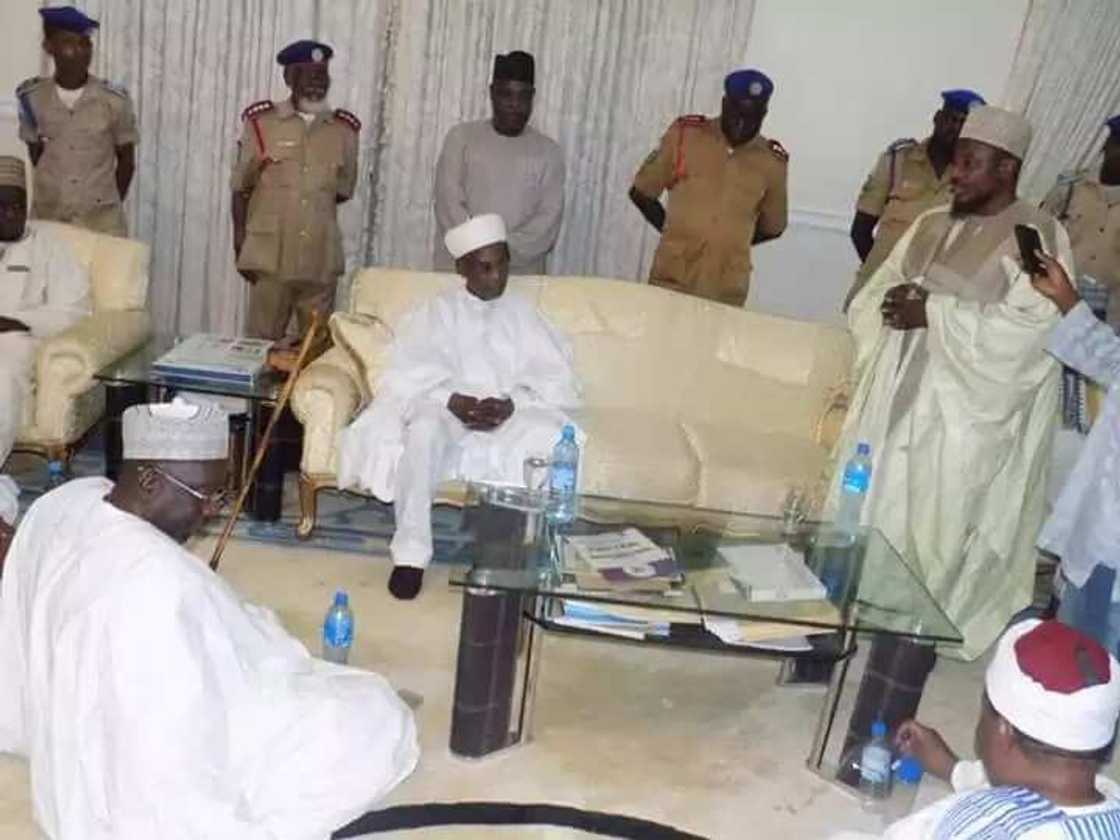 Kungiyar Izala ta goyi bayan Shehu Sani yayi takarar Gwamna Kungiyar Izala ta goyi bayan Shehu Sani yayi takarar Gwamna