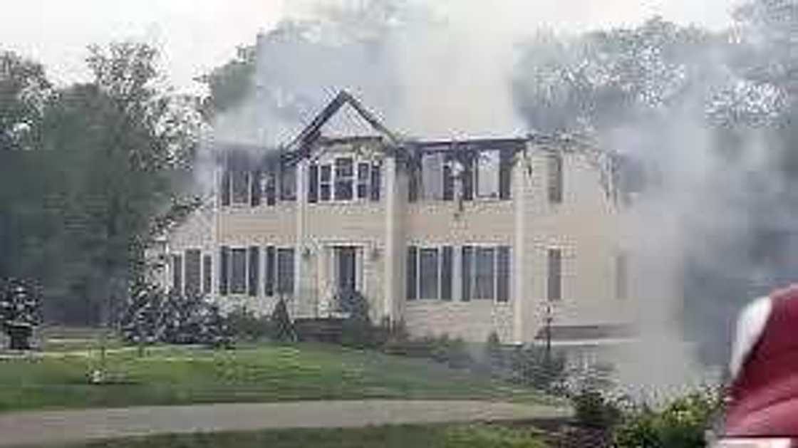 (PHOTOS): 3 Killed, House Set Ablaze From Plane Crash (PHOTOS): 3 Killed, House Set Ablaze From Plane Crash