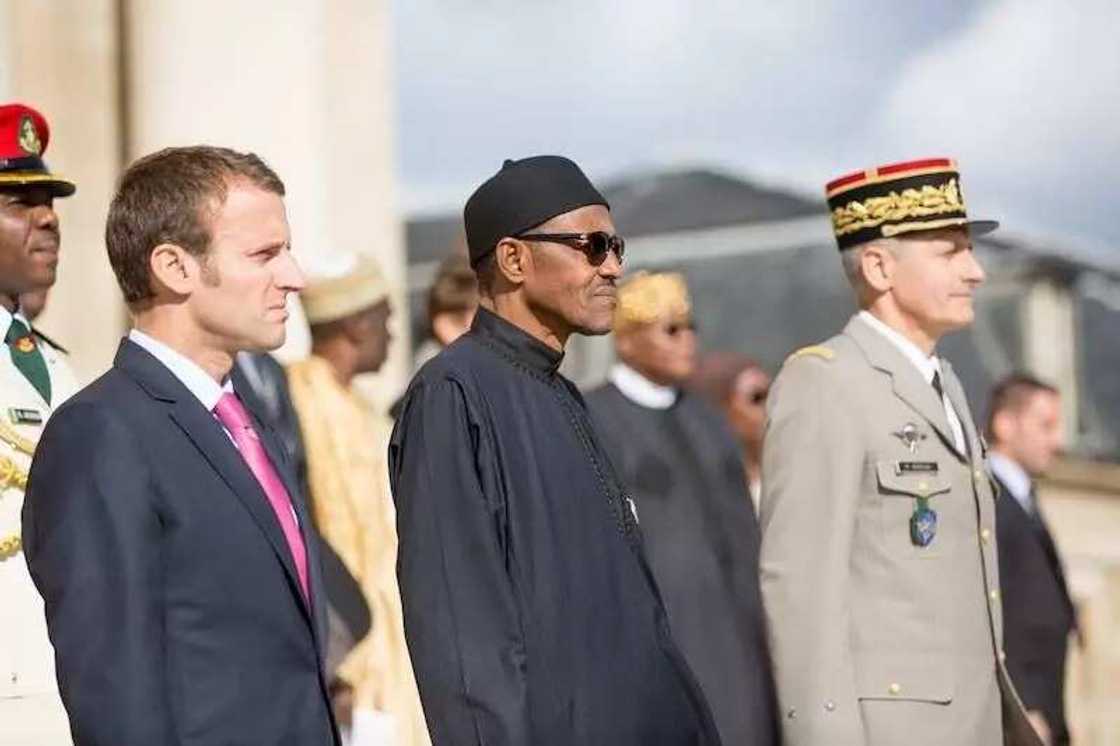 Buhari Meets With Hollande In Paris Buhari Meets With Hollande In Paris