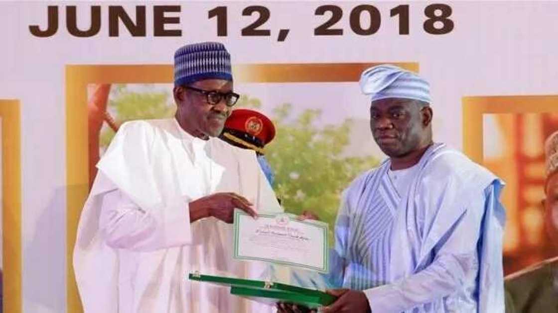 12 ga watan Yuni: Dubi yadda Buhari ya karrama Moshood Abiola 12 ga watan Yuni: Dubi yadda Buhari ya karrama Moshood Abiola