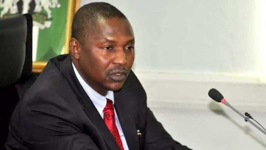 Malami in EFCC costudy Malami in EFCC costudy
