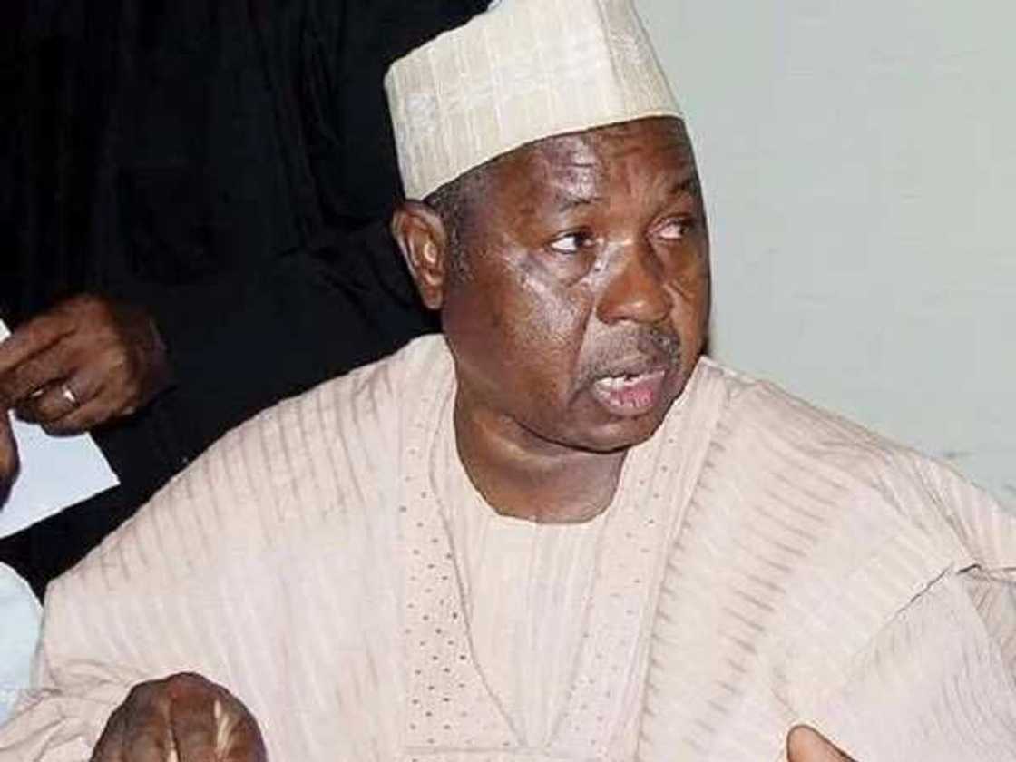Gwamnan Katsina ya sallami kwamishinan ilimi na jihar Gwamnan Katsina ya sallami kwamishinan ilimi na jihar