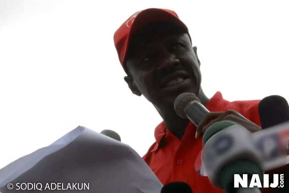 EFCC ta garkame asusun bankin wanda tayi wa Jonathan hidimar kamfe a 2015 EFCC ta garkame asusun bankin wanda tayi wa Jonathan hidimar kamfe a 2015