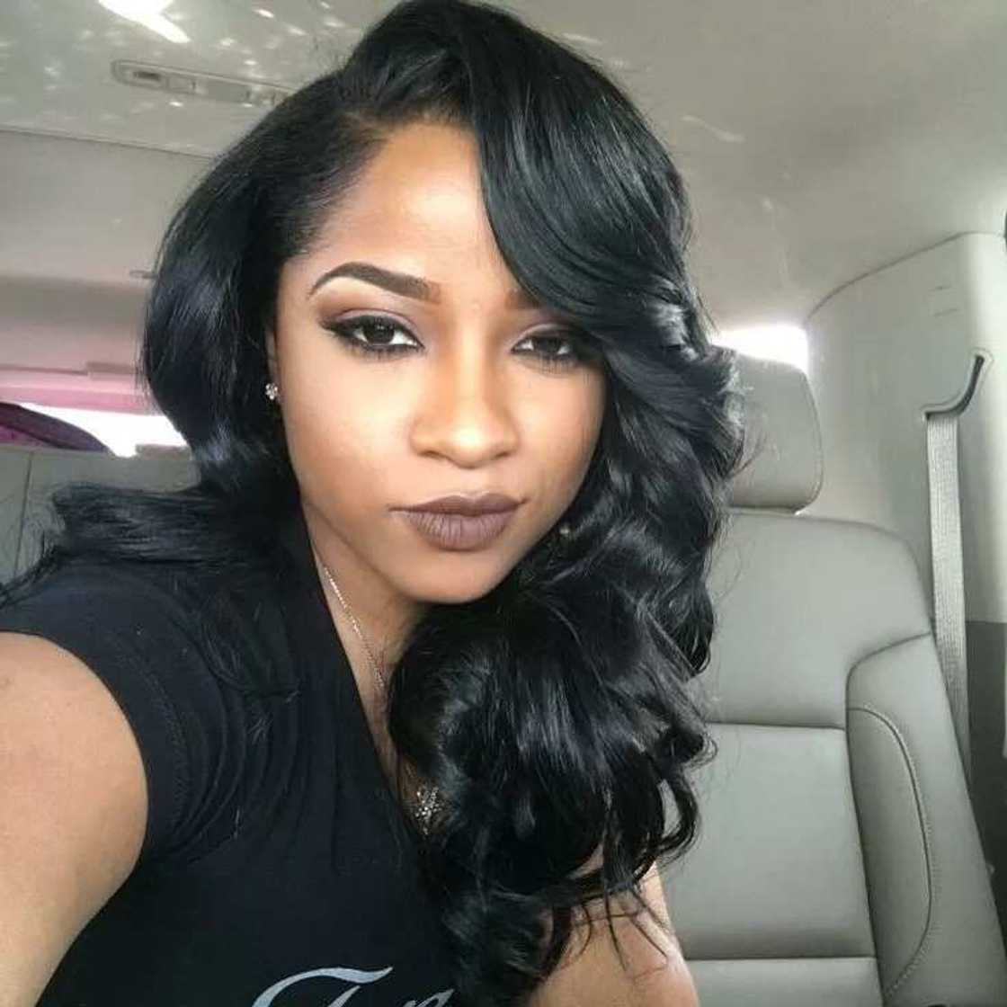 2. Lace front weave style 2. Lace front weave style