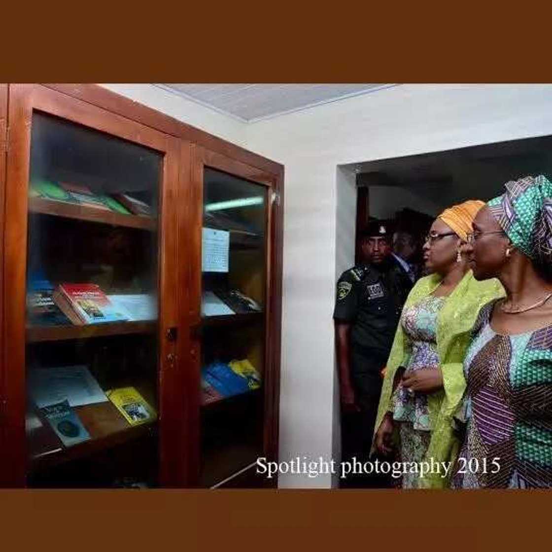 Photos: Aisha Buhari Tours Awolowo Residence Photos: Aisha Buhari Tours Awolowo Residence