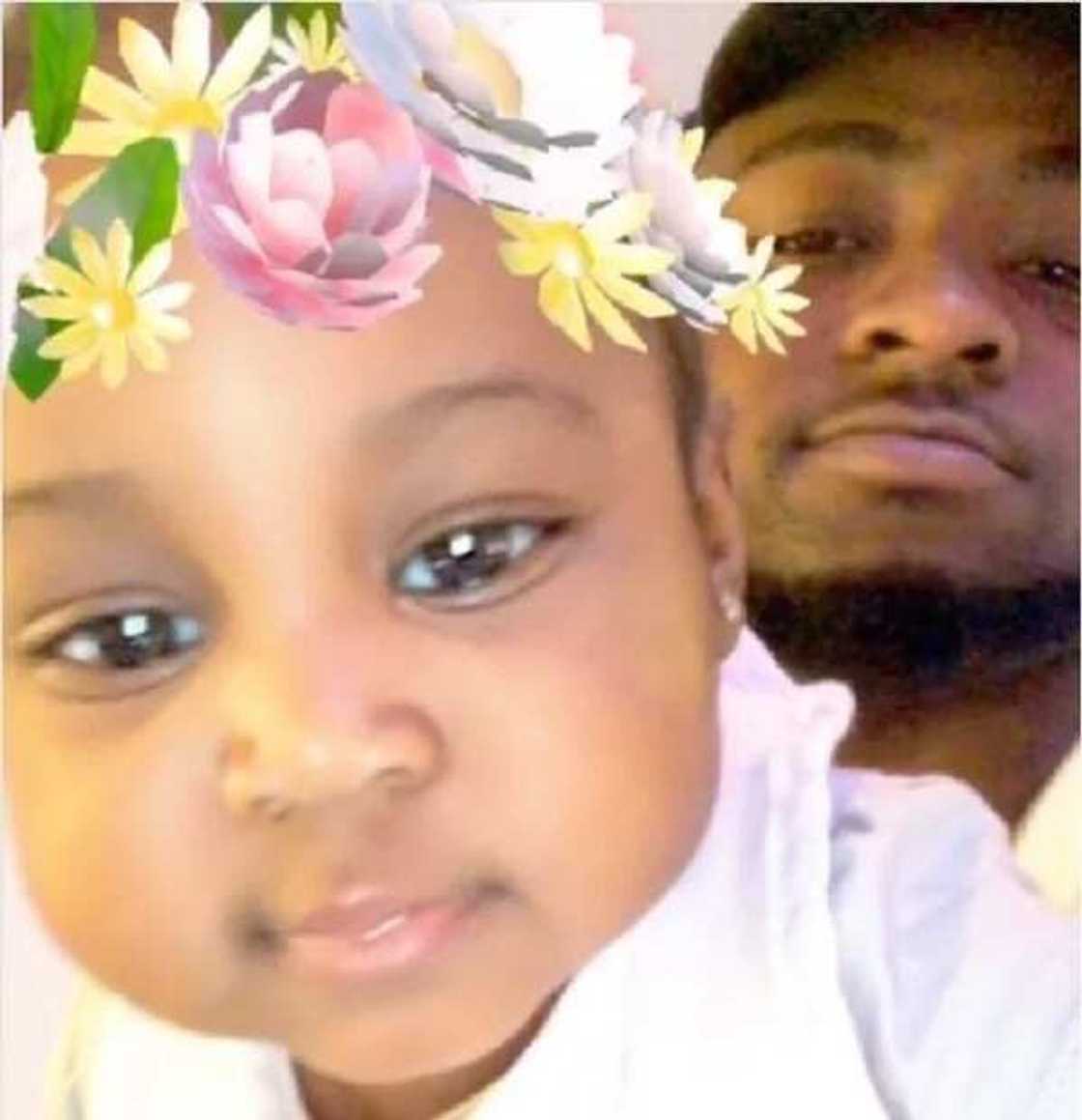 Adorable photos of Davido and his second daughter Adorable photos of Davido and his second daughter