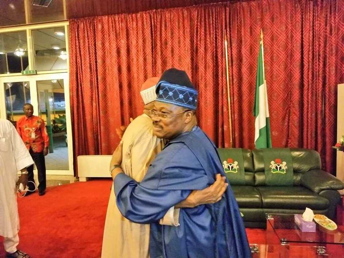 7 governors off to meet President Buhari in London (list, photos) 7 governors off to meet President Buhari in London (list, photos)