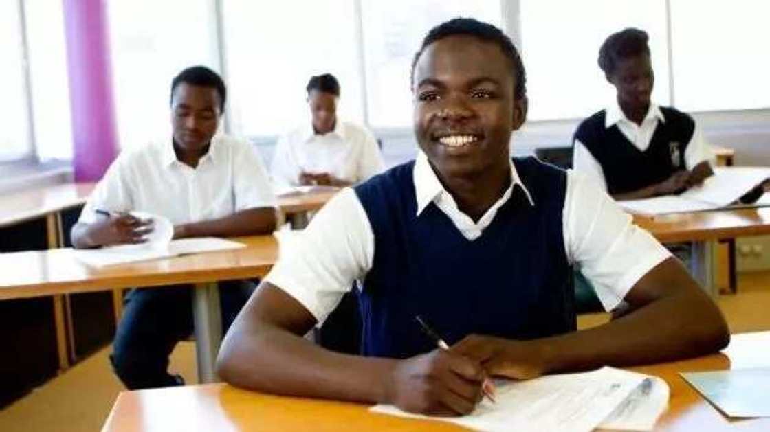 Secondary Schools Secondary Schools