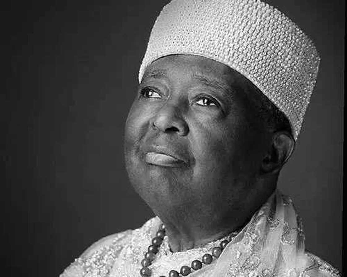 Battle For Ooni Stool Takes Dangerous Dimension Battle For Ooni Stool Takes Dangerous Dimension