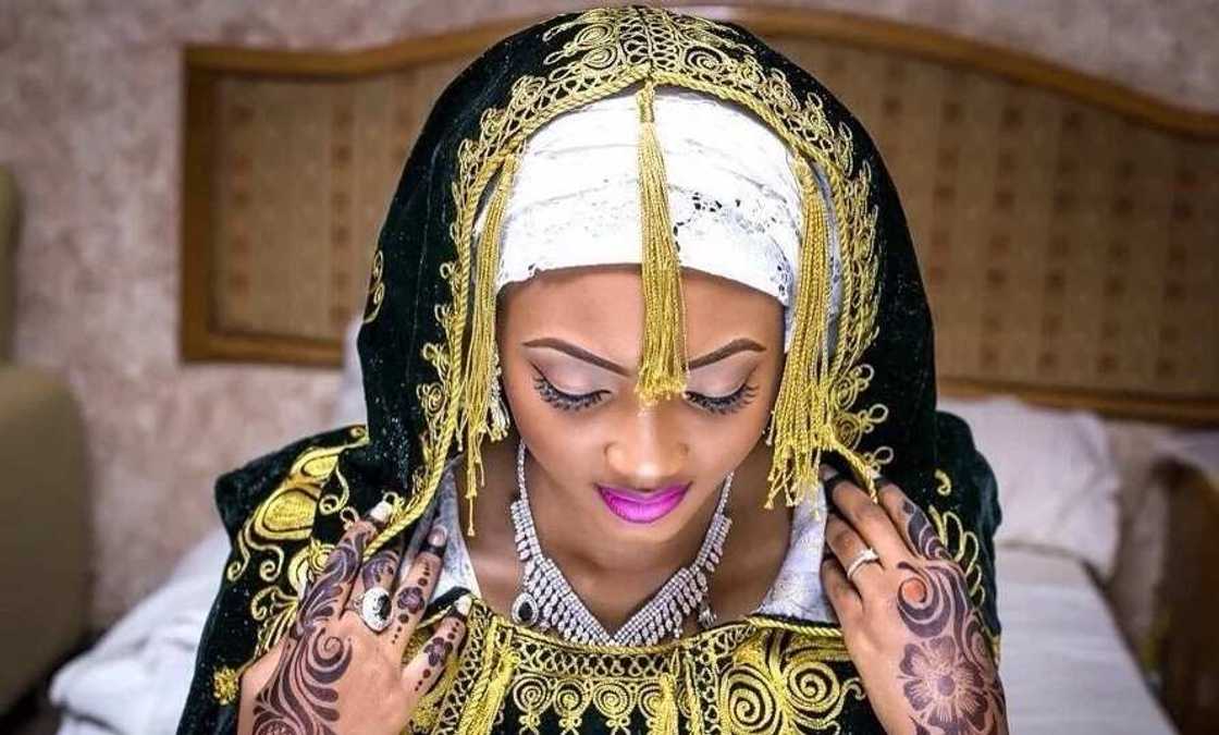 Hausa bride dress with embroidery Hausa bride dress with embroidery
