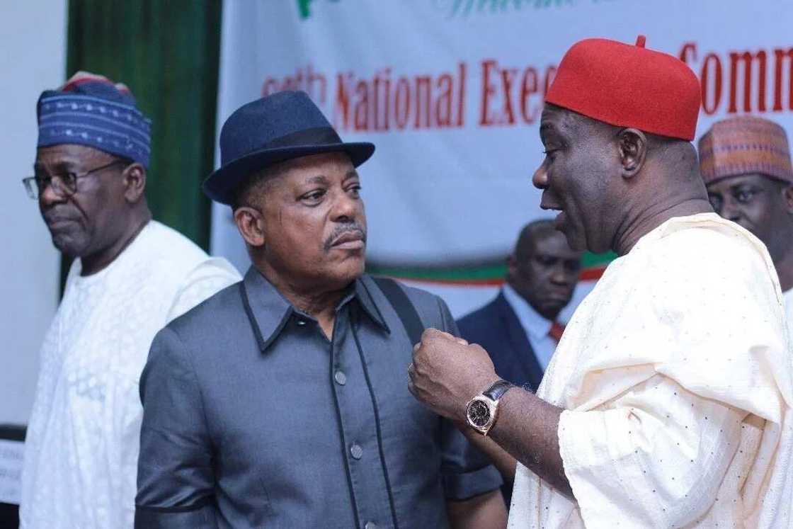 Rashin tsaro: PDP ta kira taron gaggawa, ta fadawa Buhari abin da ya kamata ya yi Rashin tsaro: PDP ta kira taron gaggawa, ta fadawa Buhari abin da ya kamata ya yi