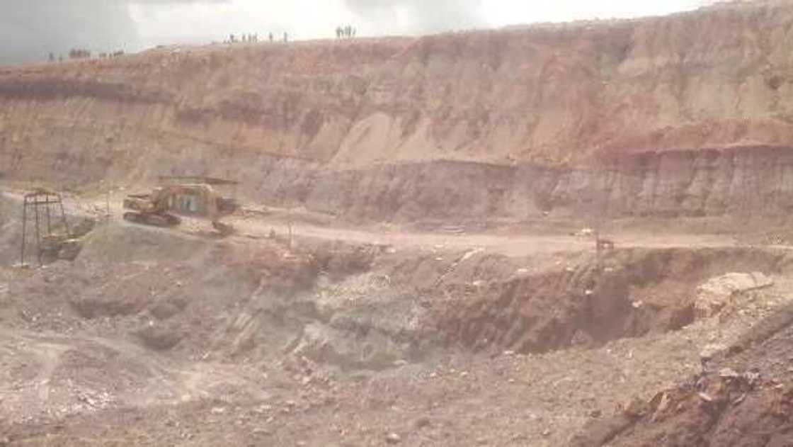 Jam’ian tsaron Najeriya na taimakawa yan kasan Sin masu hako madaina ba bisa ka’ida Jam’ian tsaron Najeriya na taimakawa yan kasan Sin masu hako madaina ba bisa ka’ida